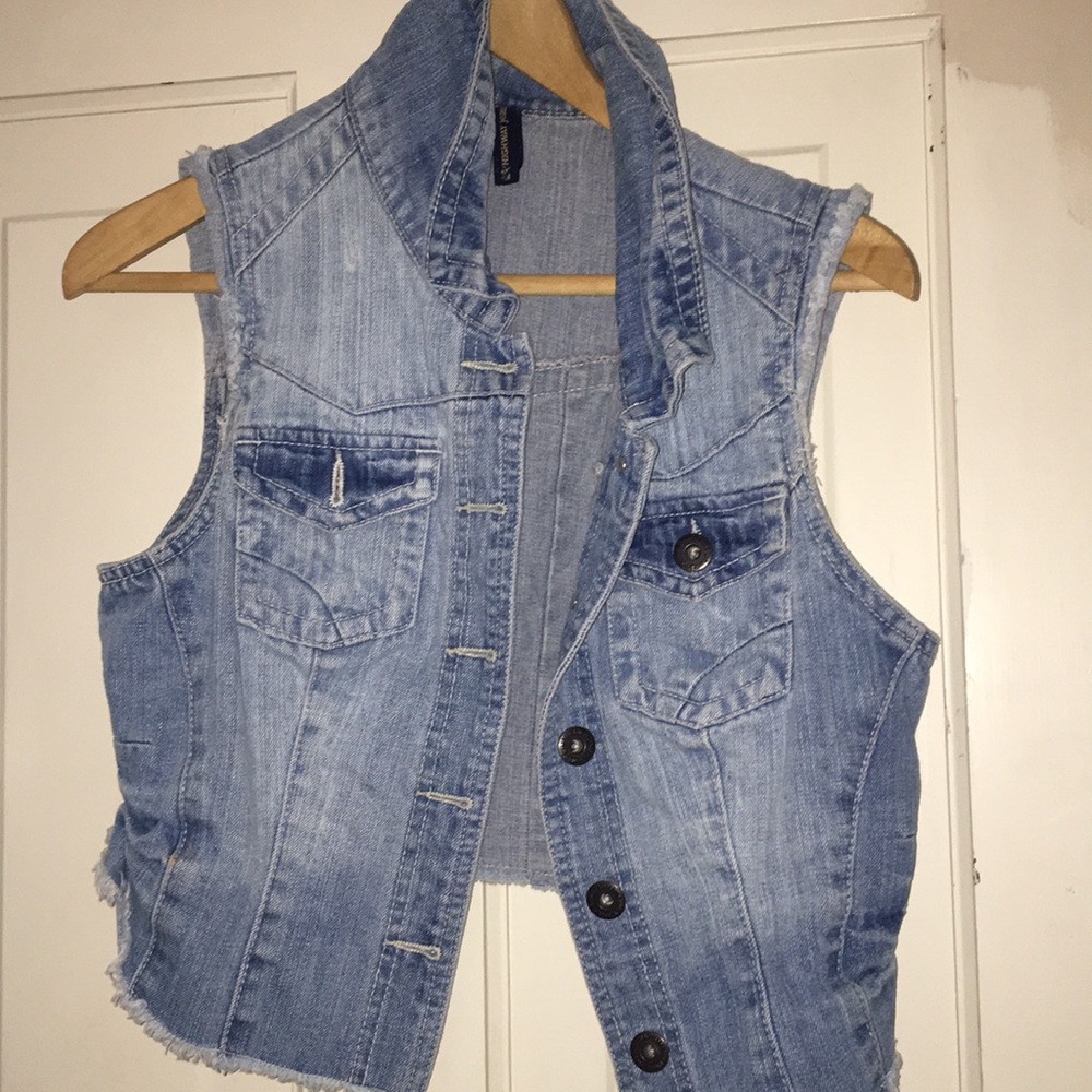Jean Vest